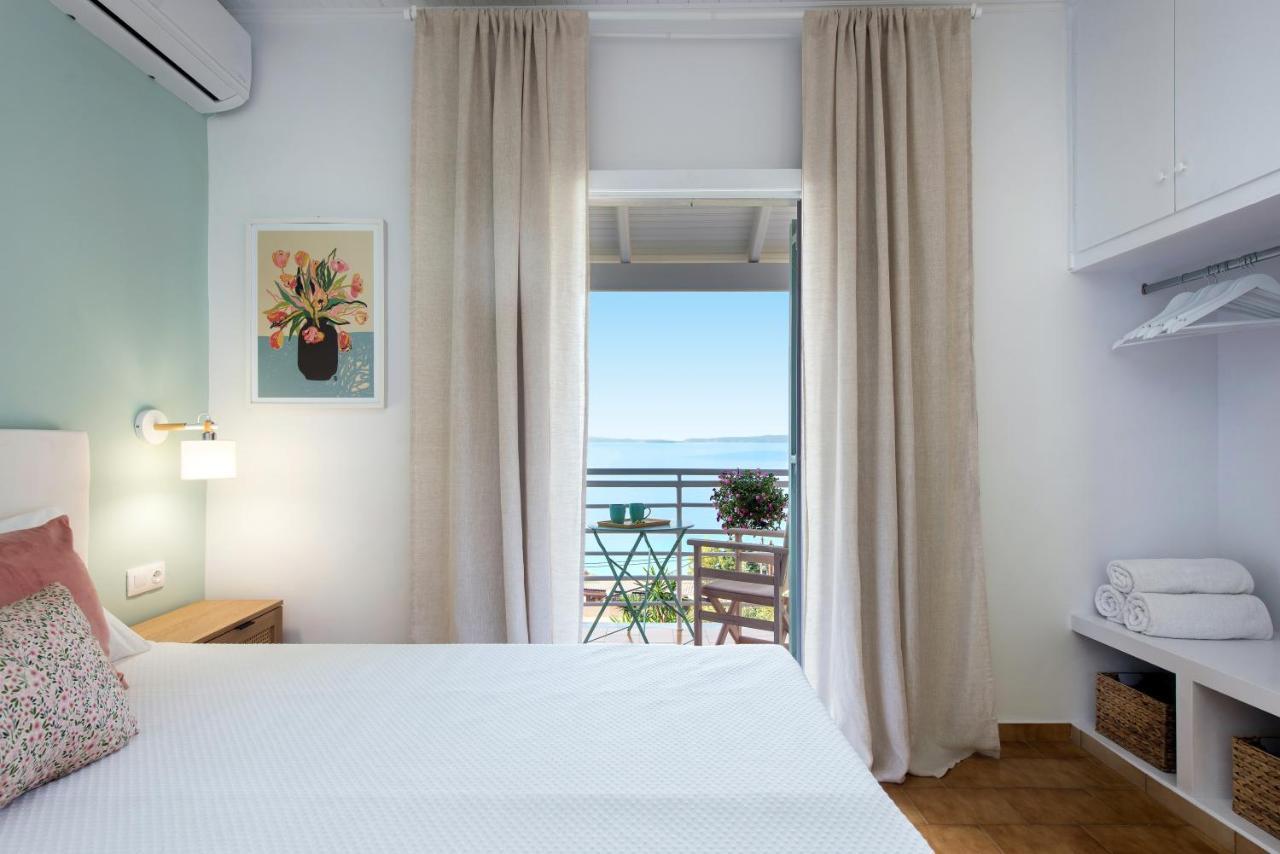 Reana Elegant Apartments By Konnect, Barbati Room photo